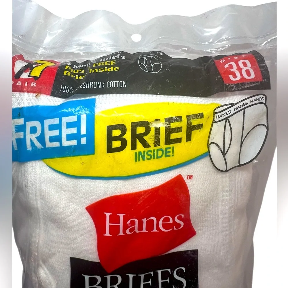 Vintage 2001 Hanes Men's White Briefs Pack of 7.  New in Packaging.
